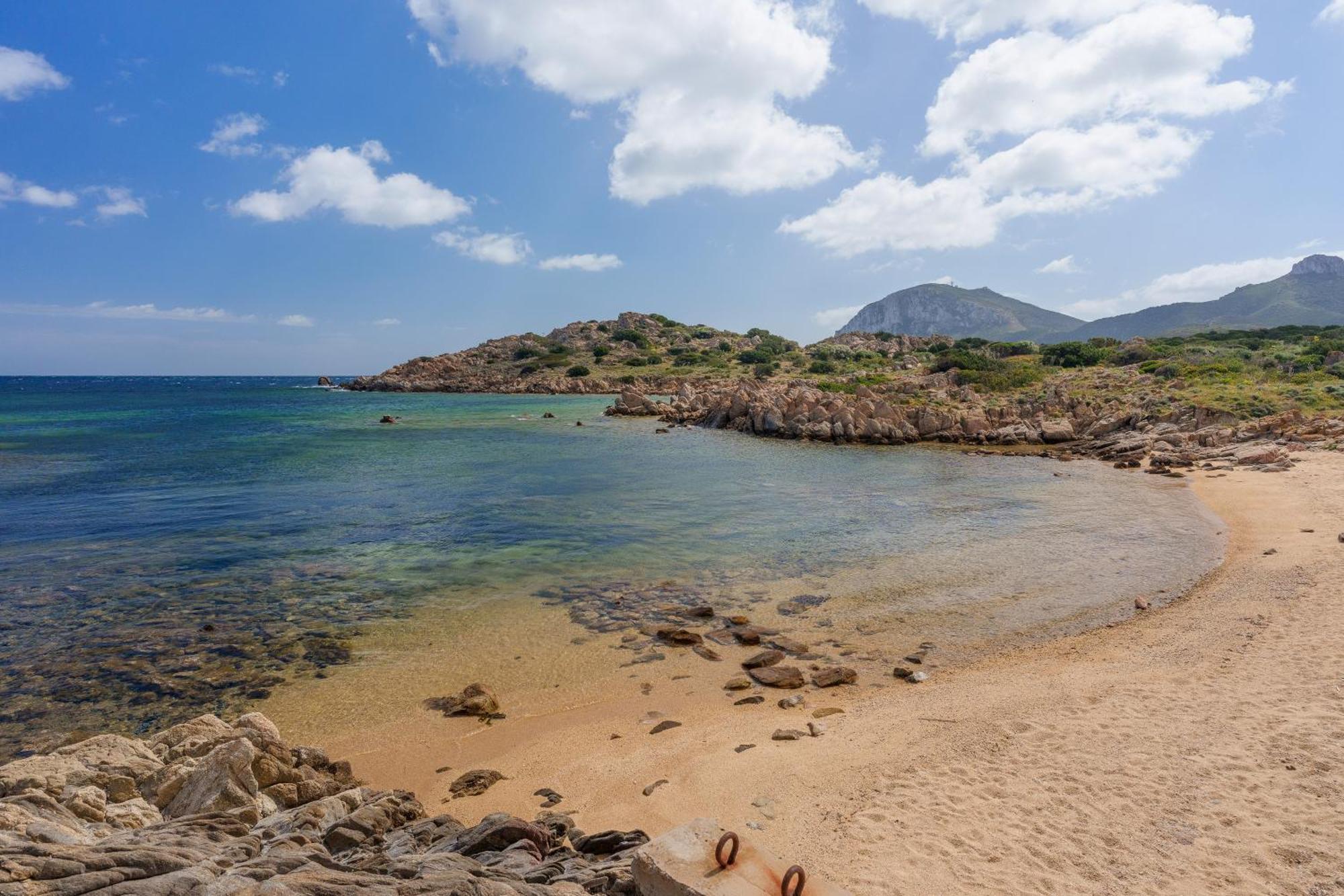 Villa Alfredo Golfo Aranci Esterno foto