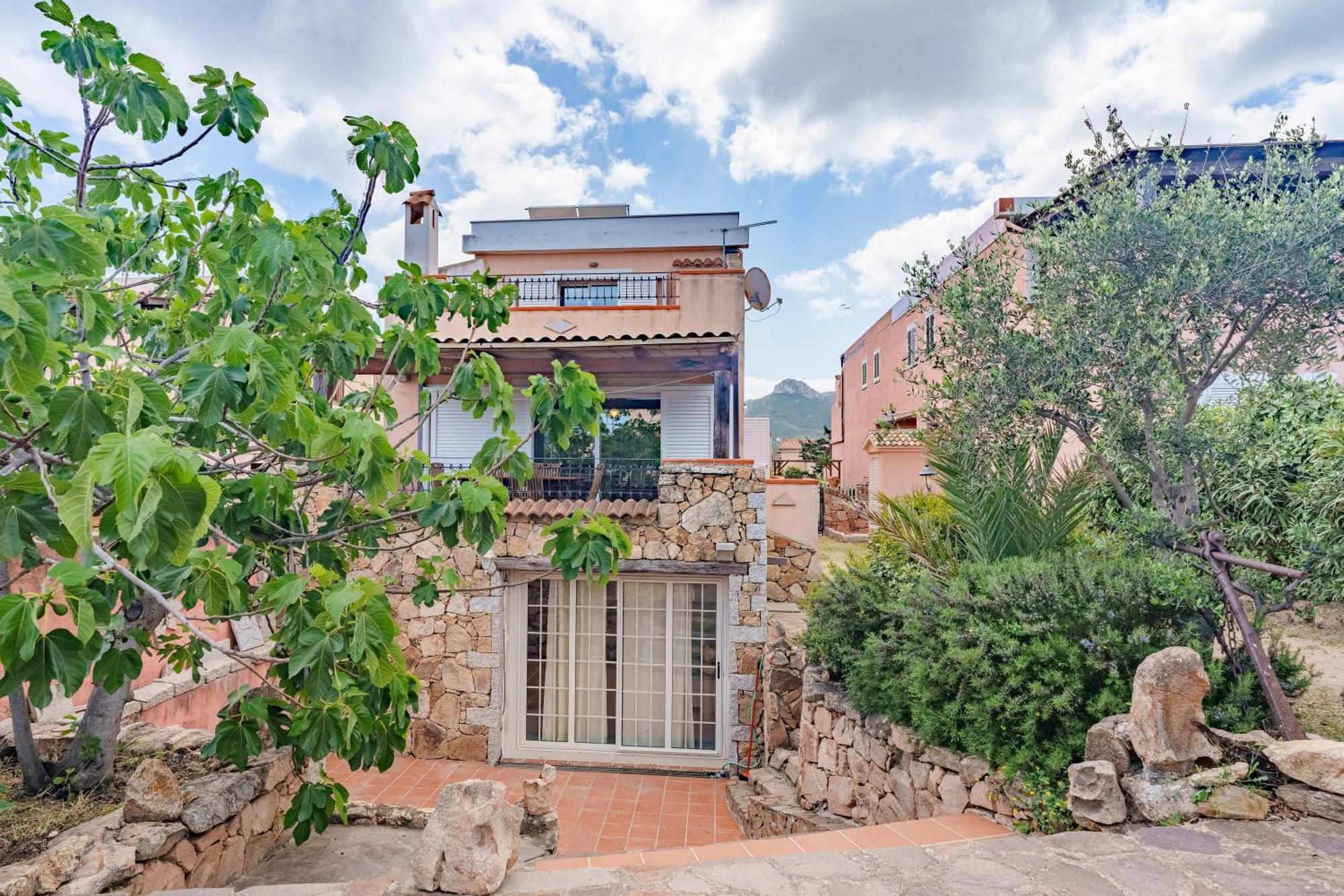 Villa Alfredo Golfo Aranci Esterno foto
